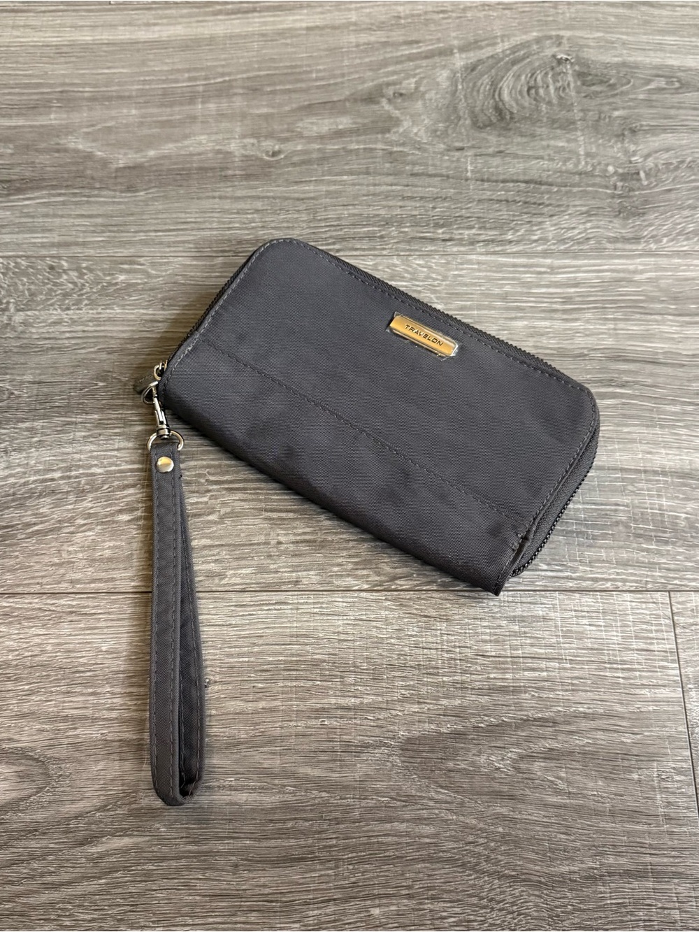 NWOT Travelon RFID Blocking Double Zip Wallet Grey